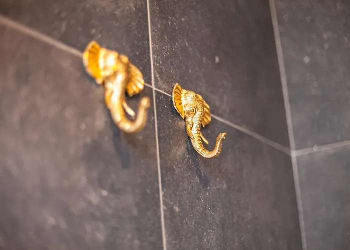 Luxury Suites Boutique By Rikas Hotels