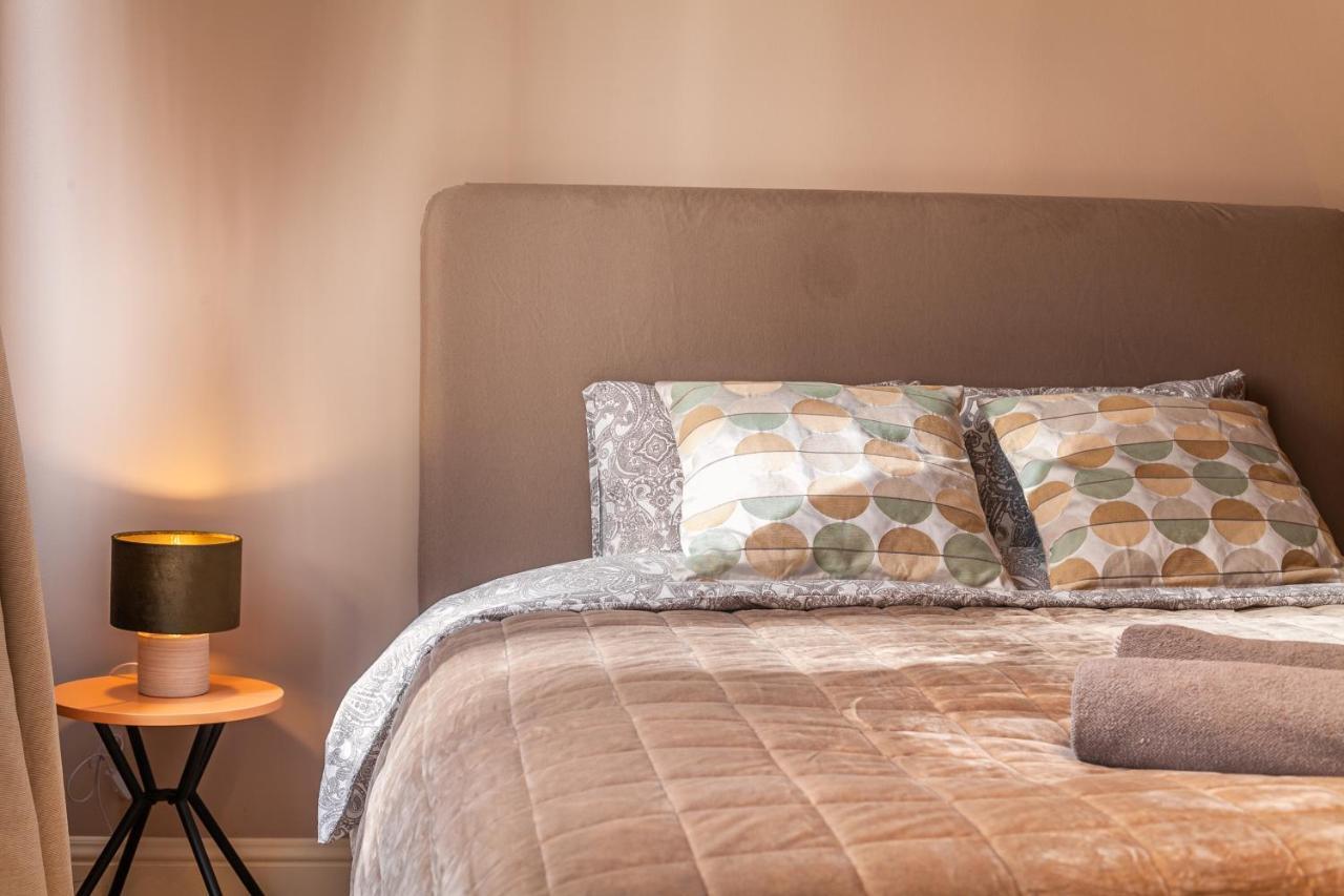 Luxury Boutique By Rikas Apartamento